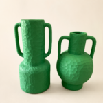 Conjunto de vasos verdes com alças laterais