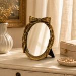 Espelho de Mesa Dourado com Laço Oval