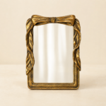 Espelho de Mesa Dourado com Laço Retangular